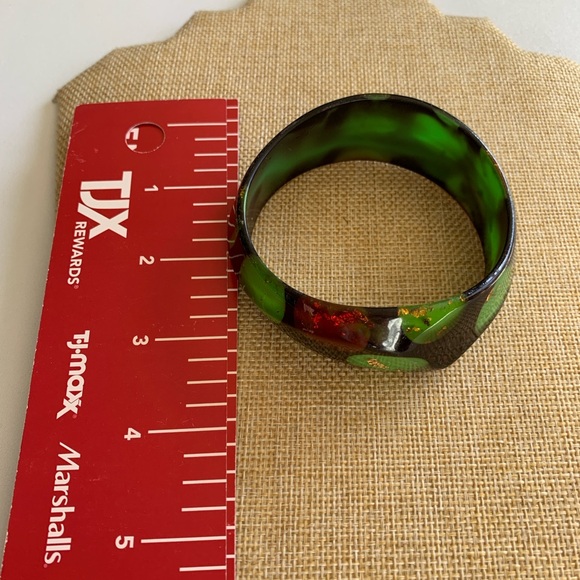 Very unique vintage bangle. - Picture 10 of 11